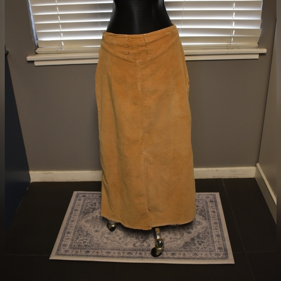 St. John's Bay Women's Maxi Skirt in Tan - Picture 2 of 7